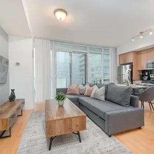 https://bremner-suites.niagara-fallshotels.com