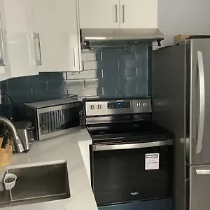 https://chinatown-suites.niagara-fallshotels.com